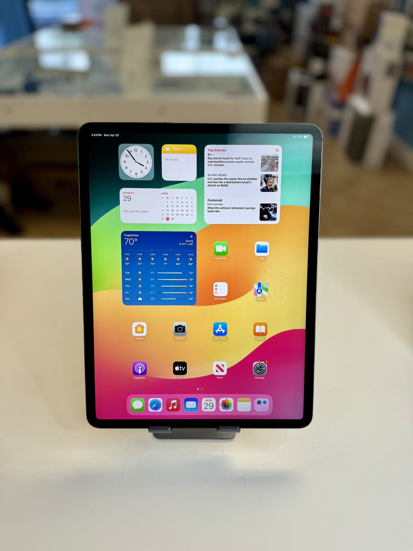 iPad Pro 4th Generation , 12.9-inch, 1TB, WIFI + 4G Unlocked Apple Care Till 2025