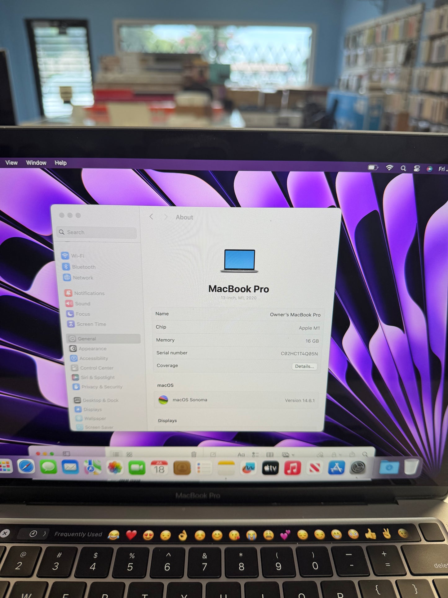 MacBook Pro 13inch Touchbar M1 - 16Gb Ram - 512ssd Battery cycle 1