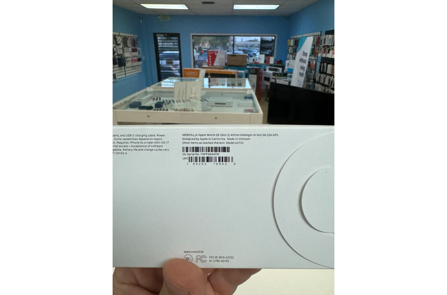 Apple Watch SE (Gen 2) 40mm Midnight S/M New Sealed with Apple care till Nov