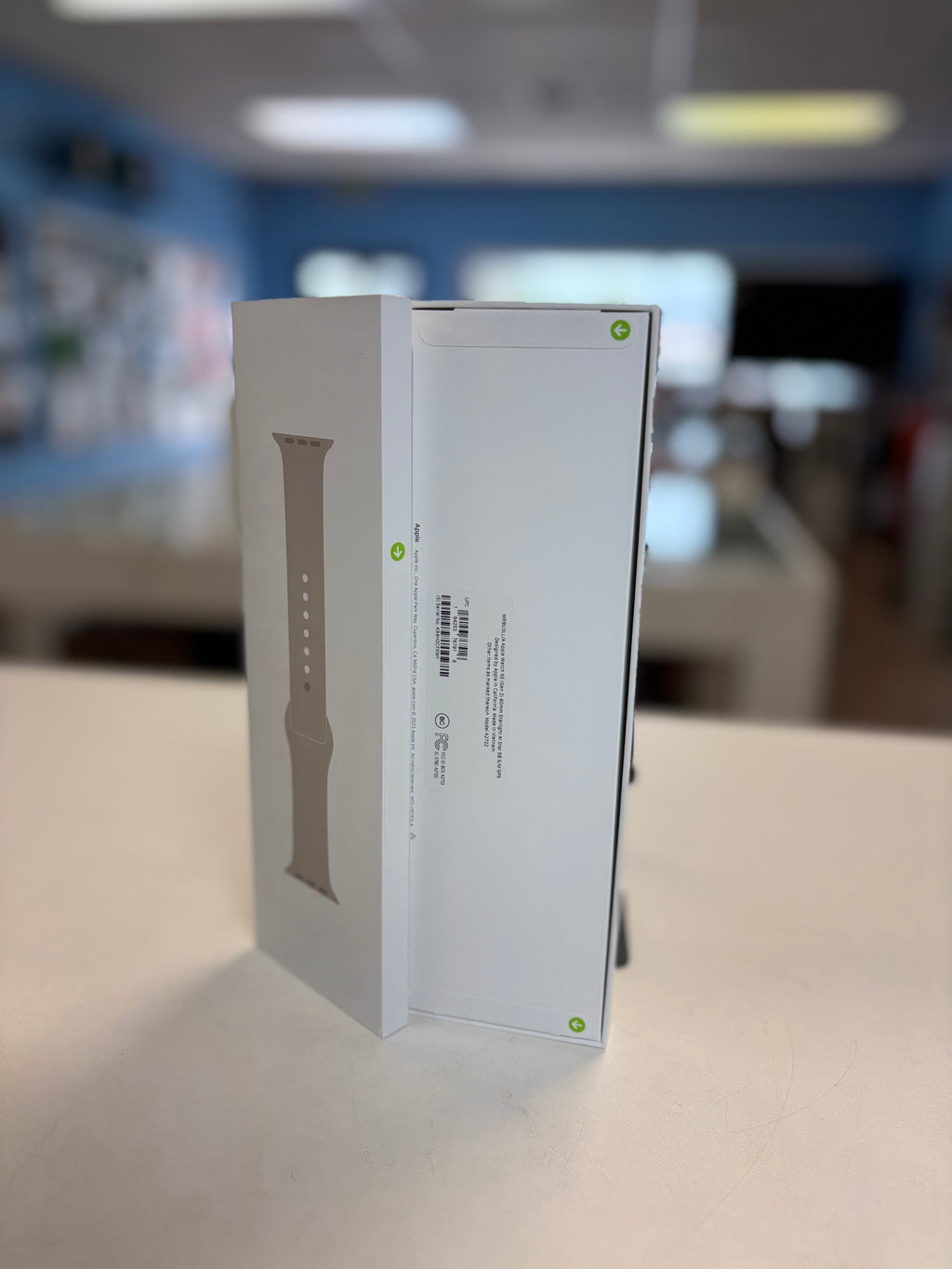 Apple Watch SE Gen 2 Starlight New Sealed 40mm