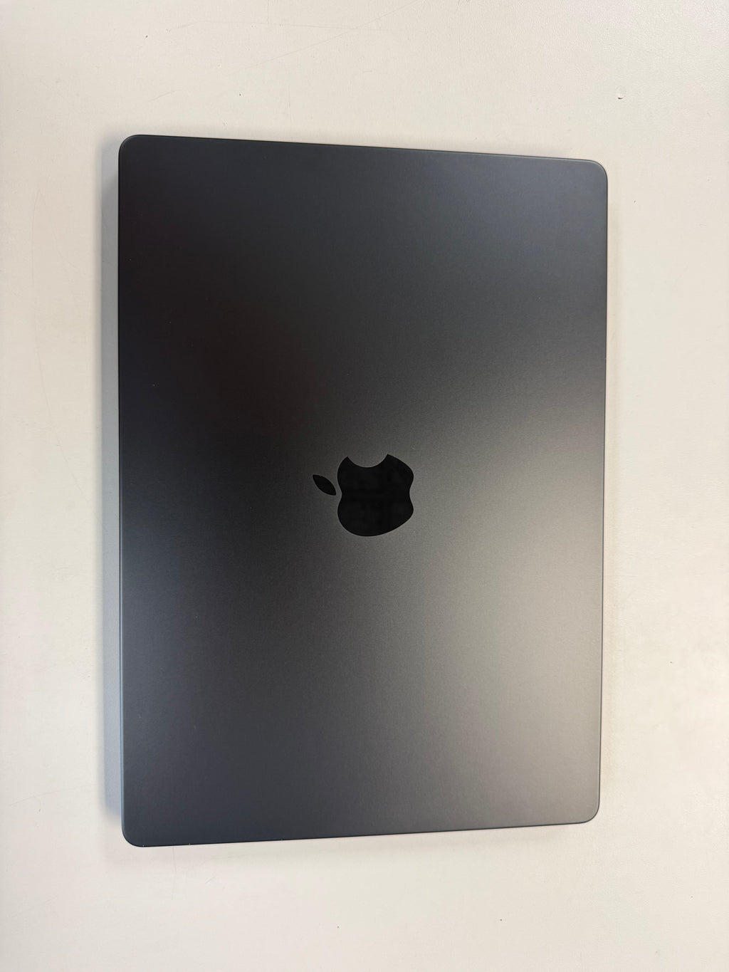 MacBook Pro 14" M3 Pro  18GB RAM, 1TB SSD Battery Cycle 62 like New