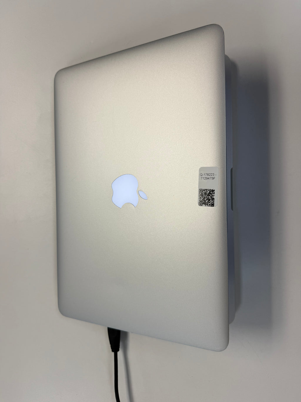 MacBook Pro MacBook Pro 13inch 8GB Ram-128ssd Excellent Condition