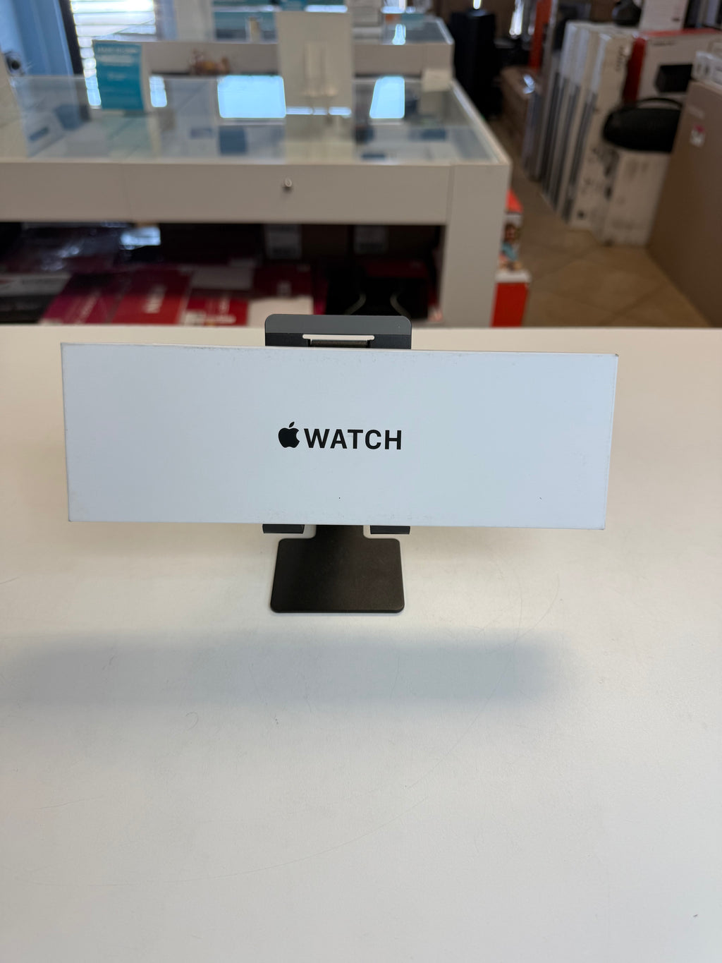 Apple Watch SE 44mm GPS & LTE Unlock New with Apple care till Nov 2025