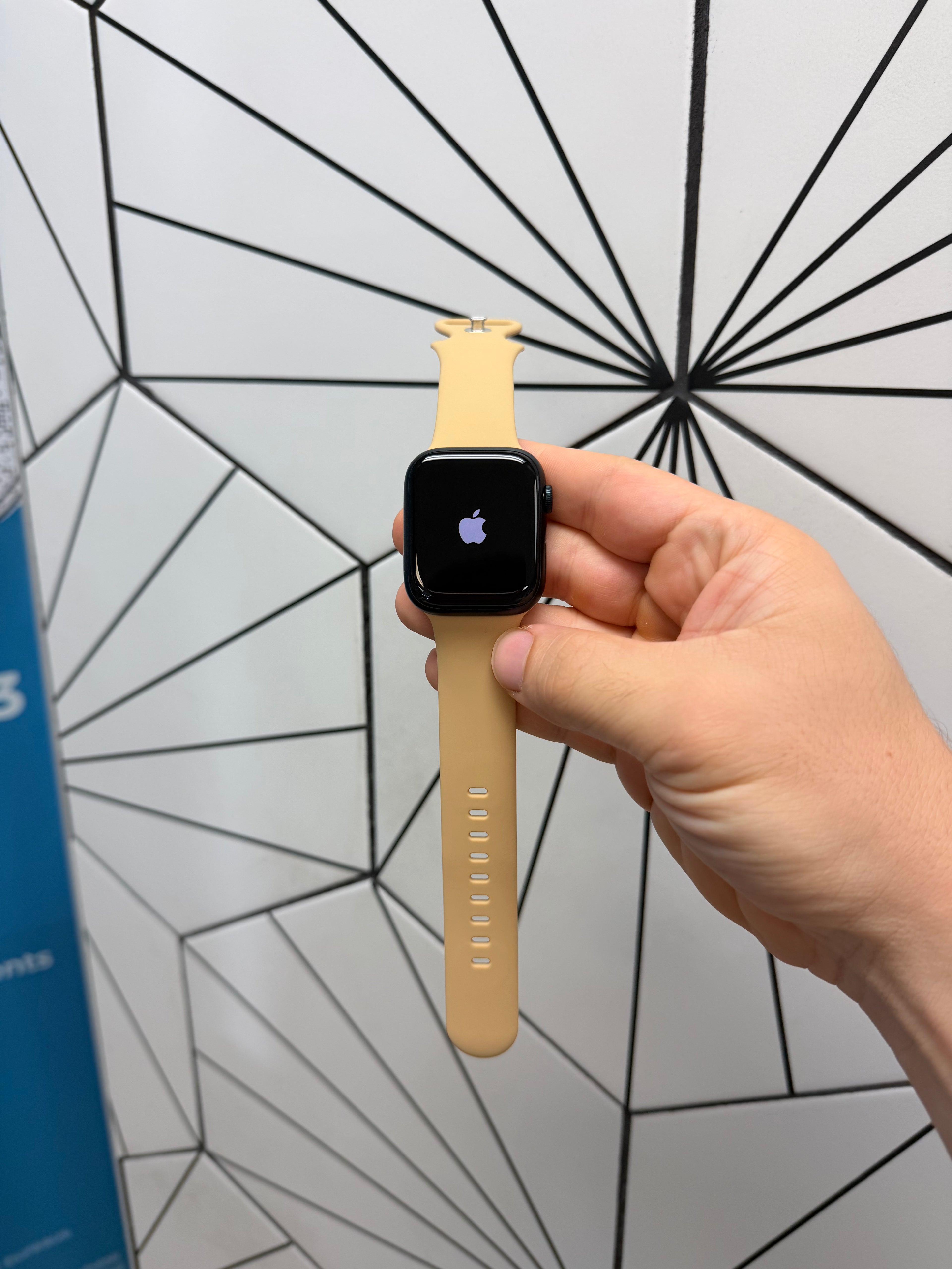 Apple Watch Series 9 45mm gps & lte unlocked excellent condition