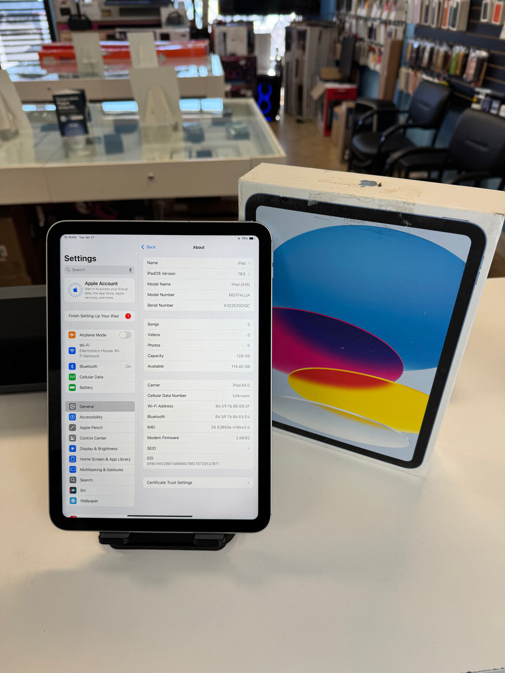 iPad A16 Latest 2025 Model 128GB WiFi & cellular unlocked New with Apple warranty