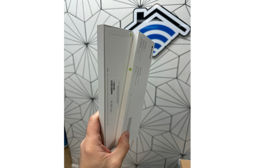 Apple Watch SE (Gen 2) 40mm Midnight S/M New Sealed with Apple care till Nov