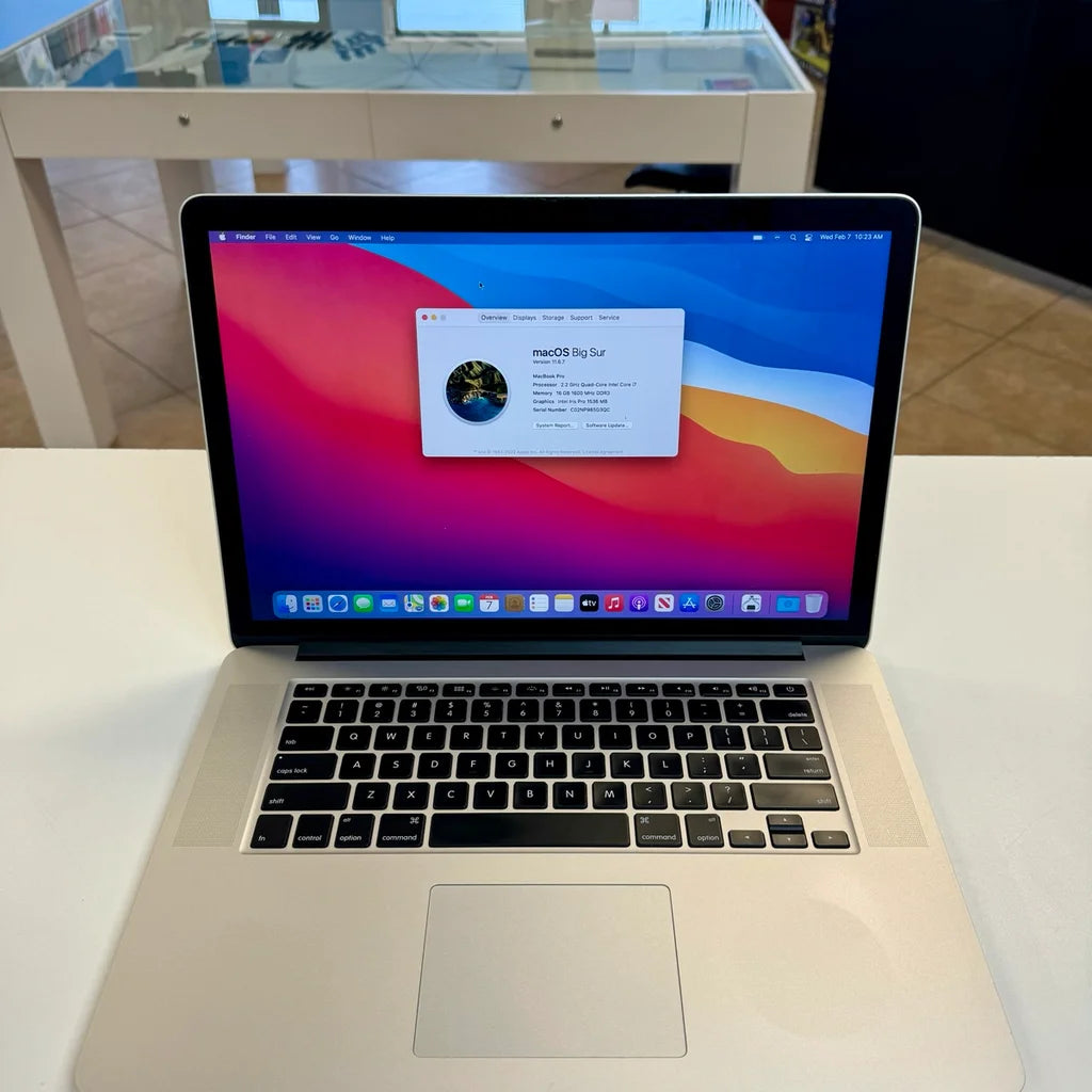 MacBook Pro 15inch I7/16/256ssd