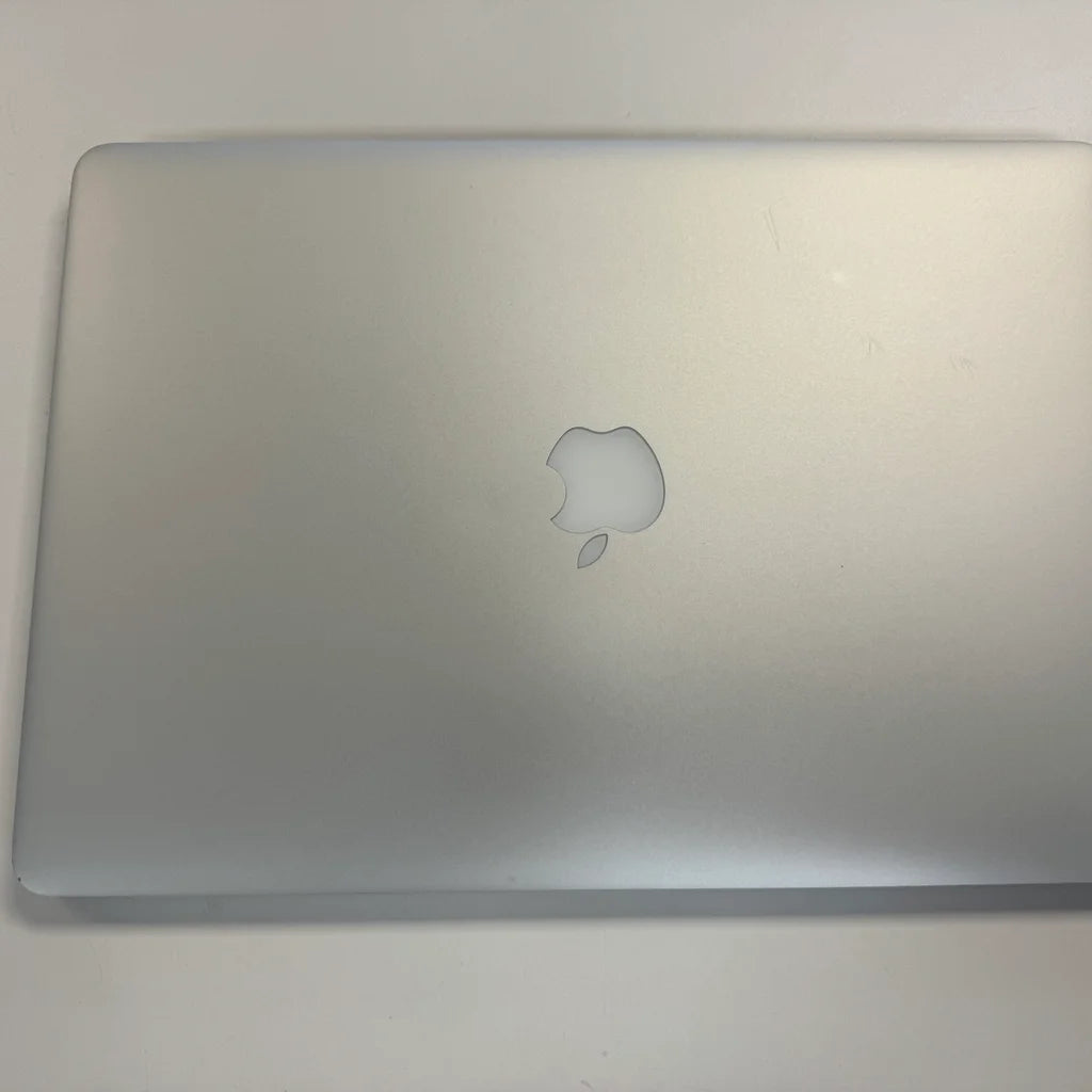 MacBook Pro 15inch I7/16/256ssd