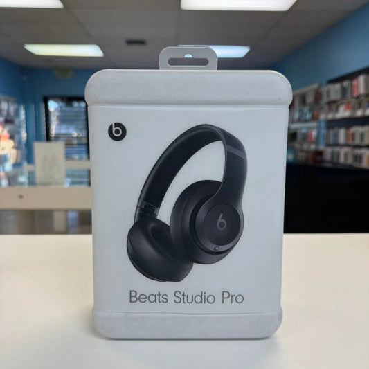 Beats Studio Pro By Dr Dre New With Apple care Plus Till 2026